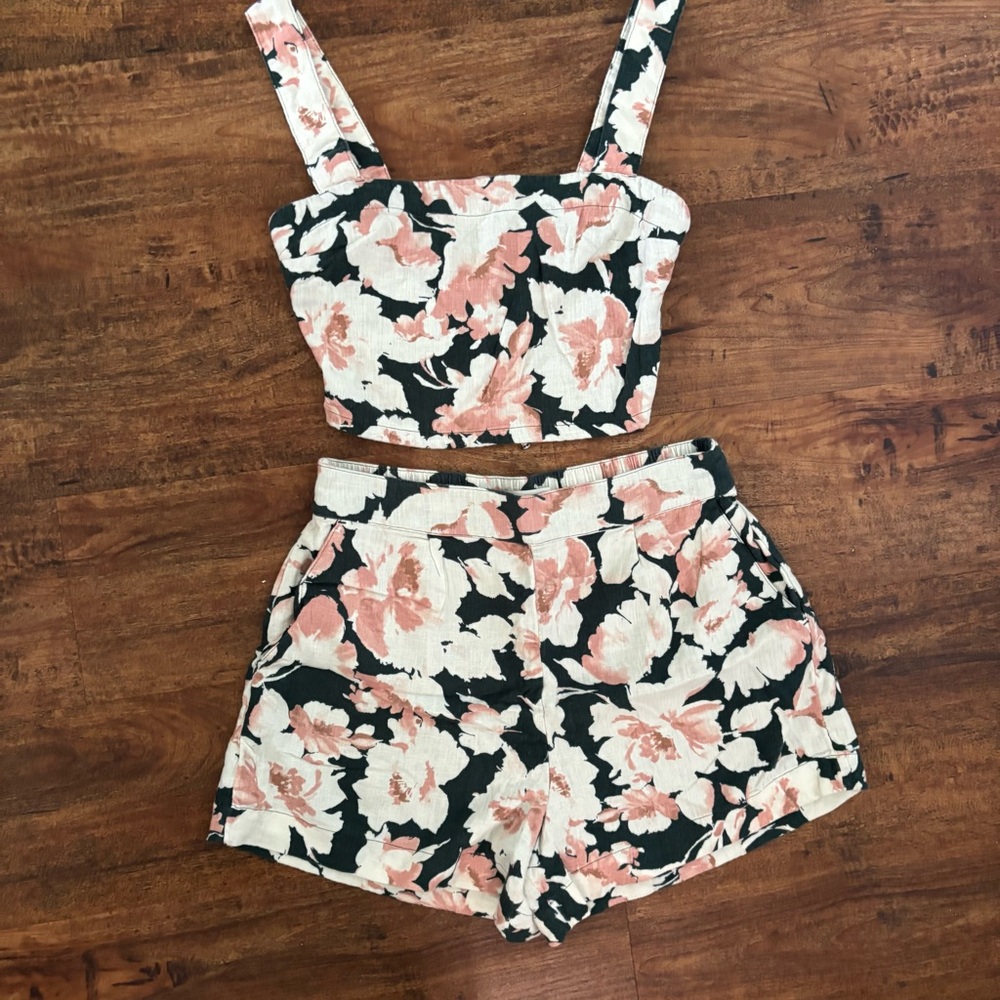 Abercrombie & Fitch Floral Crop Top and Shorts Matching Set